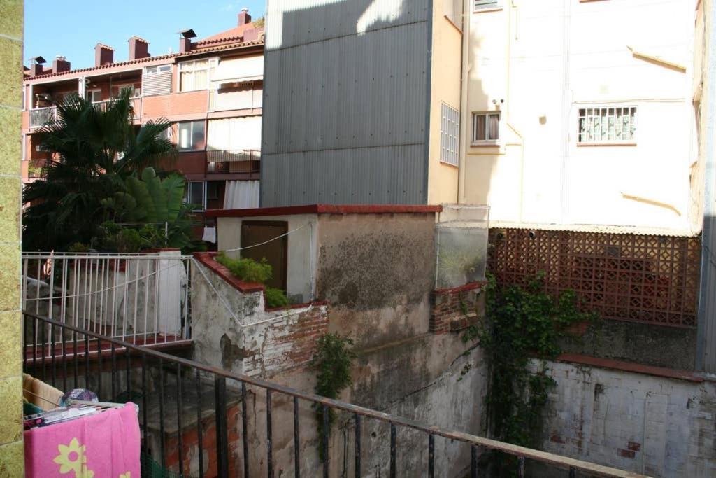 Rustic 2 Bedroom Apartment Poble Sec バルセロナ エクステリア 写真